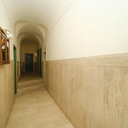 Juan's Trevi Buddyrent 公寓